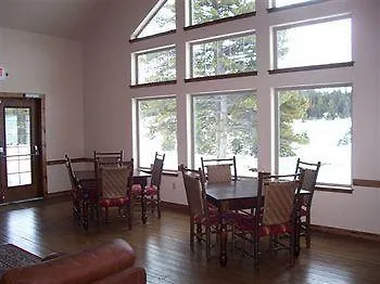 Wyoming High Country Hotel 3*